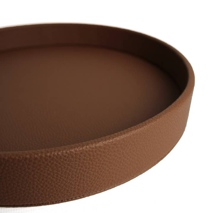 Signature Home Collection GmbH - Wholesale Serving Tray - Round tray faux leather reddish-brown 26×26×4 cm serving1