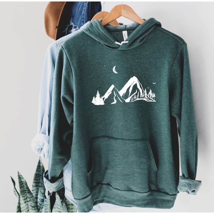 Sweat à capuche en toile et Bella Mountain Scene #79 pour la vente par Tron Tron Graphic Wear