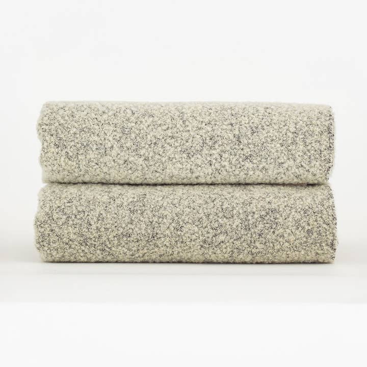 MoST - Wholesale Throw Blanket - Wool bouclé throw blanket PARIS ivory0