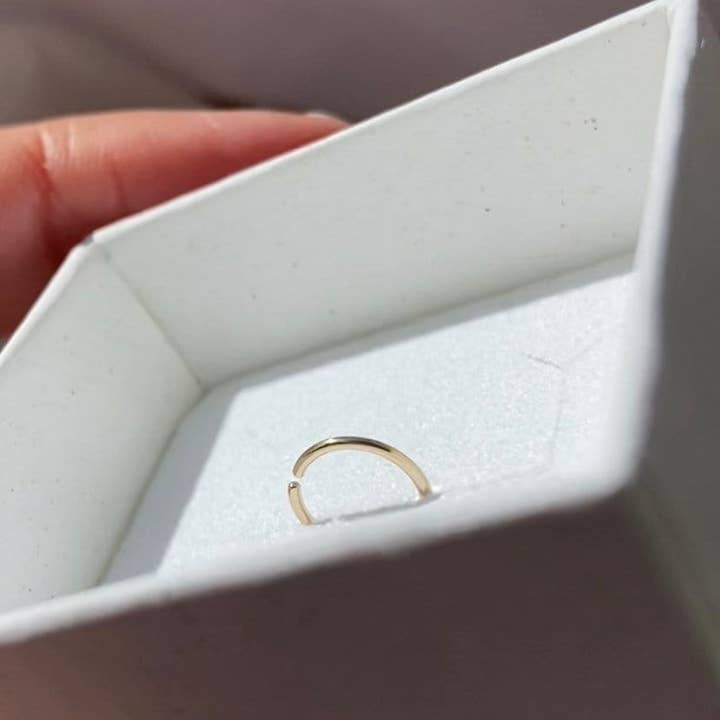 AVA Handmade Jewelry – Großhandel Hoops – Endlose winzige Reifen; Nasenring; Nasenring; Nasenpiercing Ring; Goldener Nasenring; silberner Nasenring; winziger Nasenring; 6 mm; 7 mm; 8 mm; 9 mm; 10 mm2