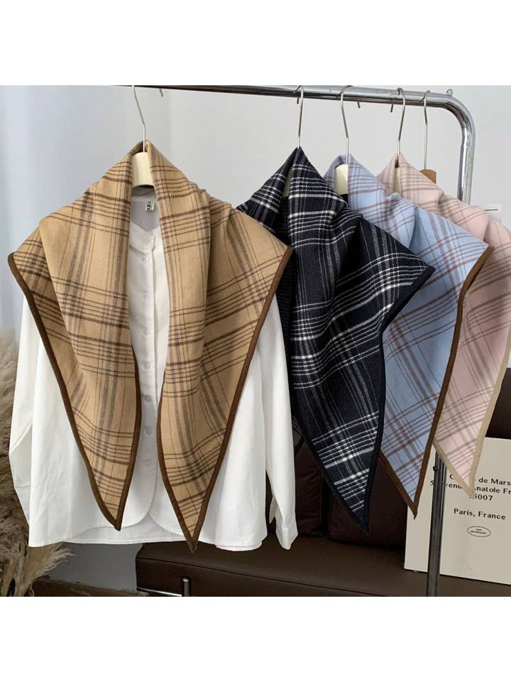Scarvii - Vintage Plaid Kantet Trekanttørklæde for engroshandel hos Funkyrel® Atzbranding Limited