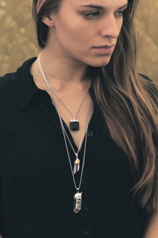 Crystal and Sage – wholesale Pendant/charm necklace – Chakra Reiki rock crystal necklace5