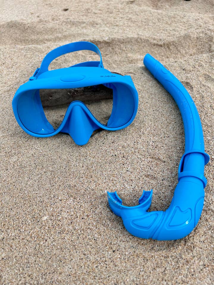 The Salty Babe - Wholesale Swim Goggles - Unisex - Looking Glass Dive Mask18