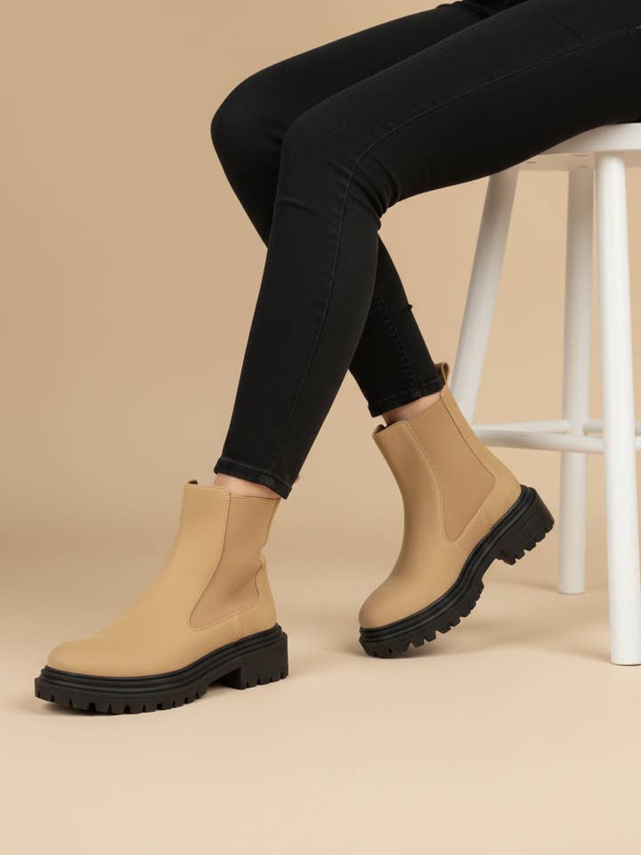 WEEKLY DEAL CHUNKY LUG SOLE CHELSEA ANKLE BOOTS for wholesale by CCOCCI