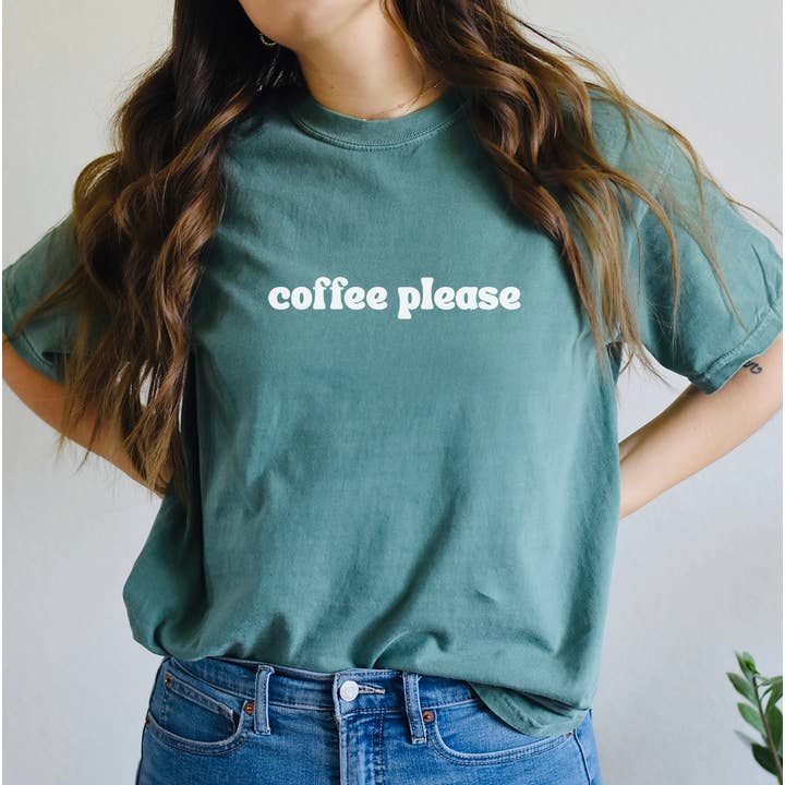 T-shirt Coffee Please pour la vente par Painted Lavender