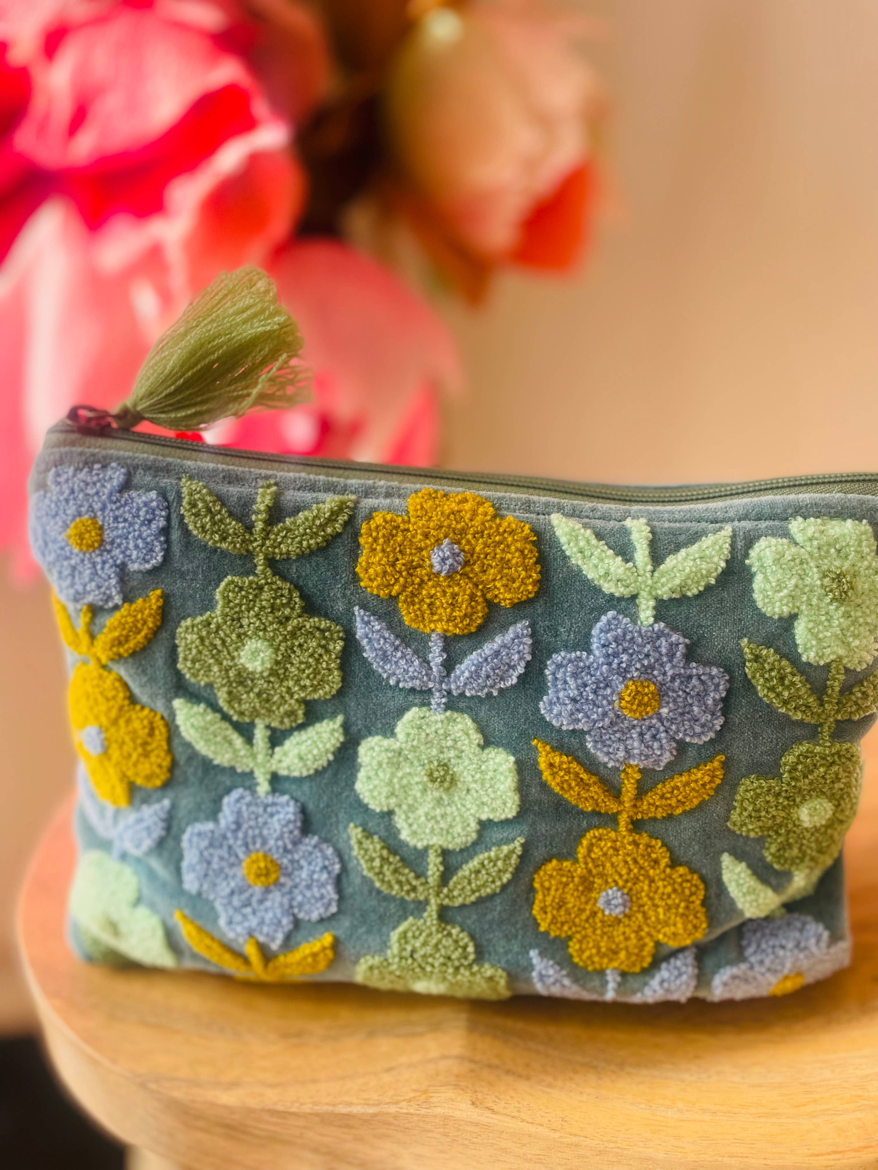 Pink Lemons Ltd - Wholesale Pouch - Women's - Rambling Flower Pouch - Blue & Cowslip1