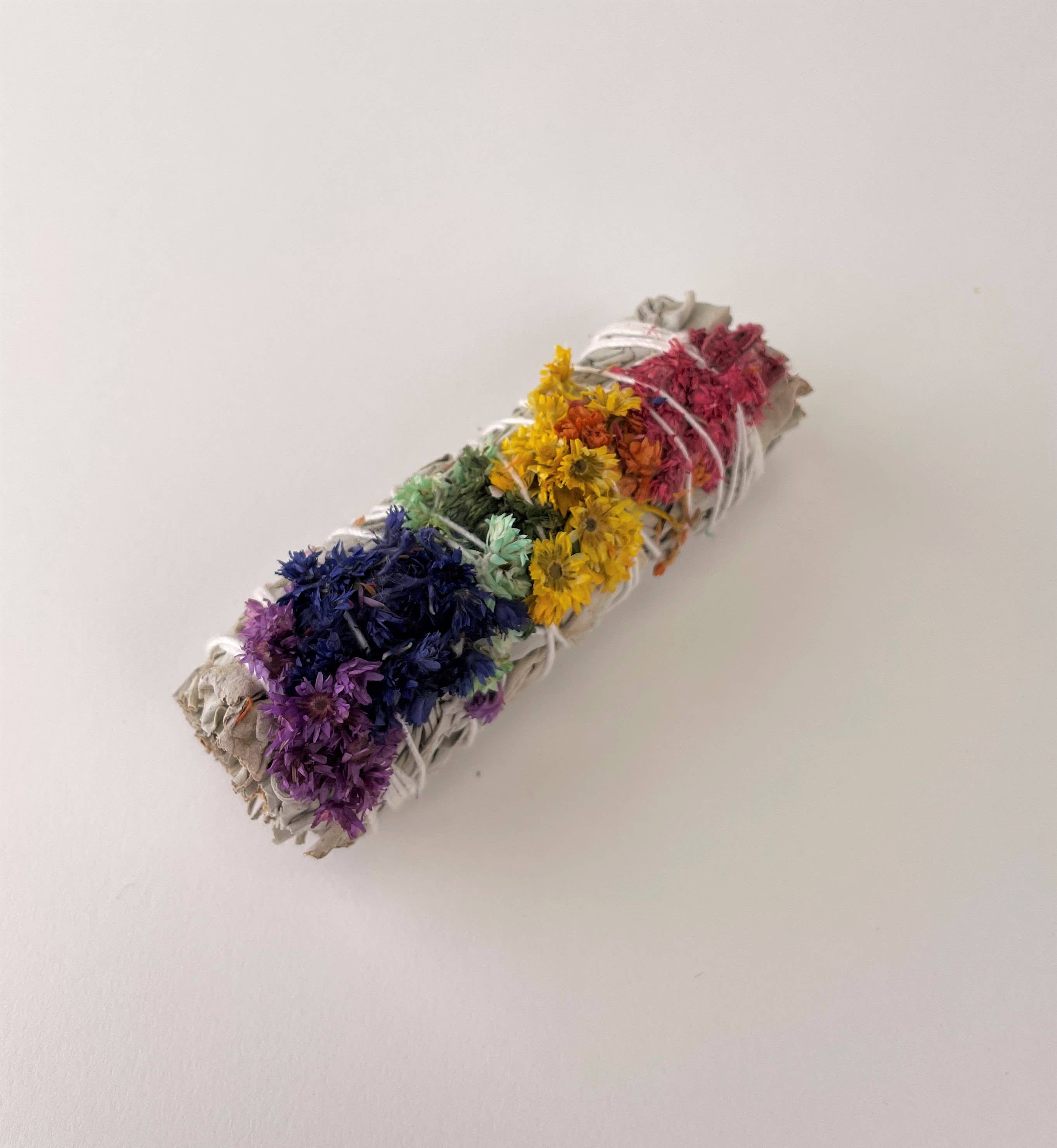 Andaluca - Wholesale Smudge Stick - 4" Rainbow Sage Smudge Sticks2