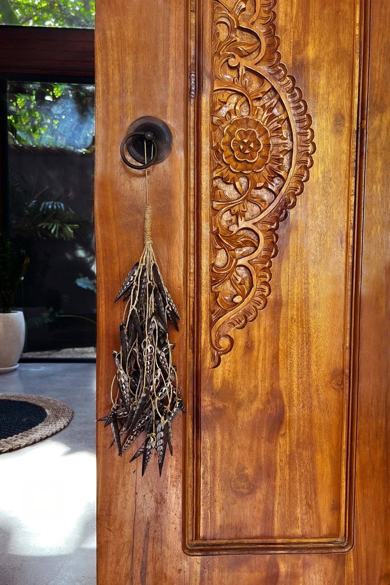 Bazar Bizar Living - Vente Pompons décoratifs/décorations murales - Glands en coquillages licorne - marron2