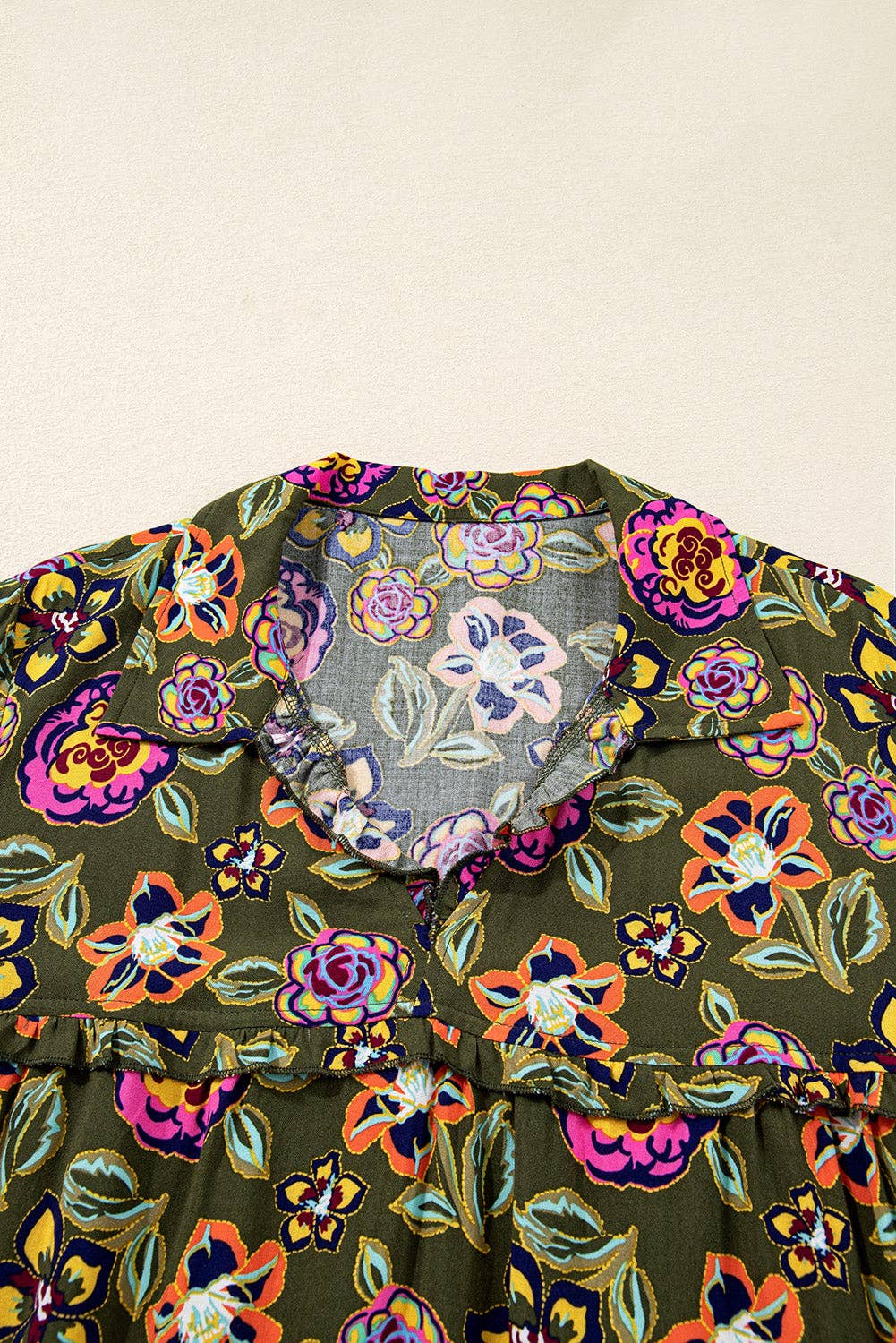 Green Floral Print Split Neck Bubble Sleeve Shift Mini Dress for wholesale on Faire5