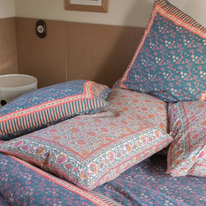 Jardin d hiver en ivoire Valerie Pillowcase - flowers - pink - orange - green for wholesale on Faire