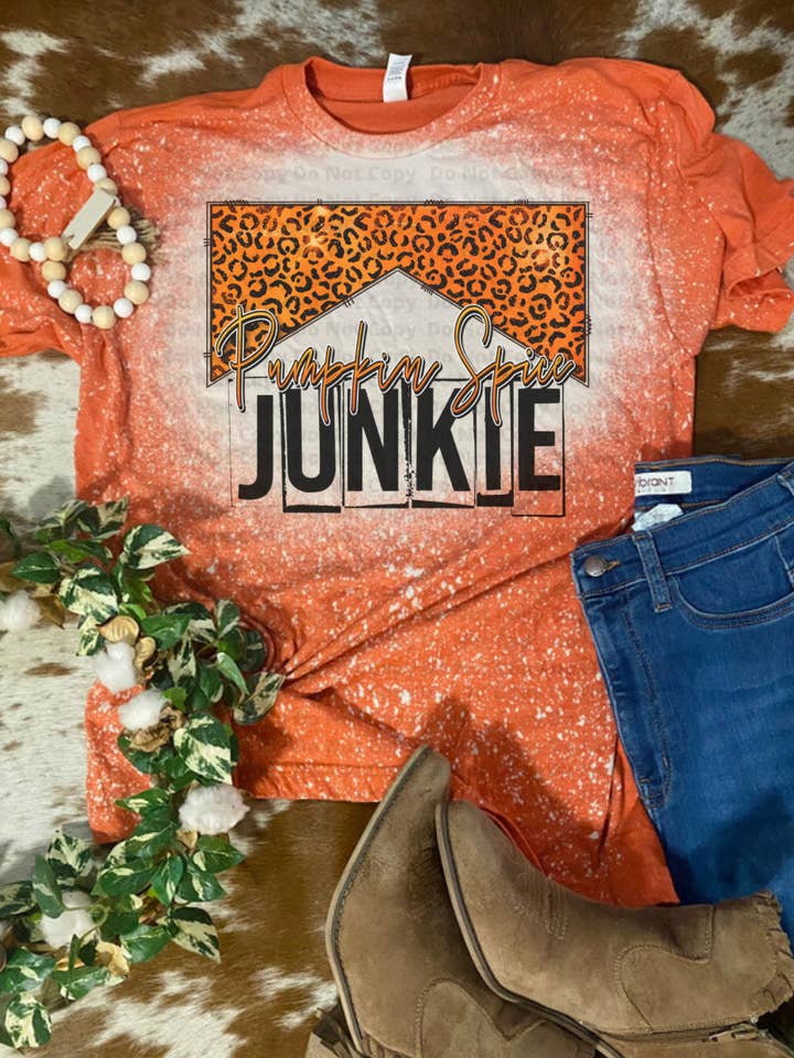 Pumpkin Spice Junkie Bleach voor wholesale door Cute As A Rustic Button