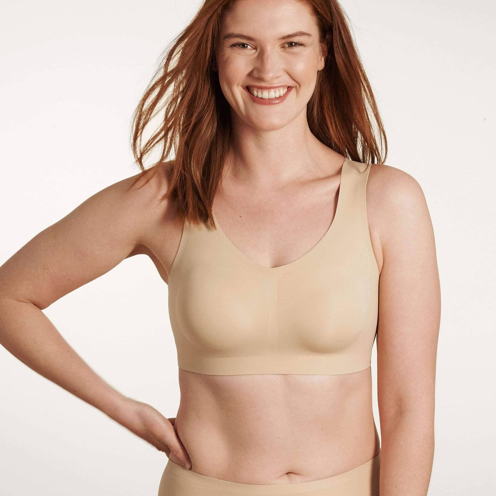 Evelyn & Bobbie - Wholesale Sports Bra - Women's - Defy Bra0