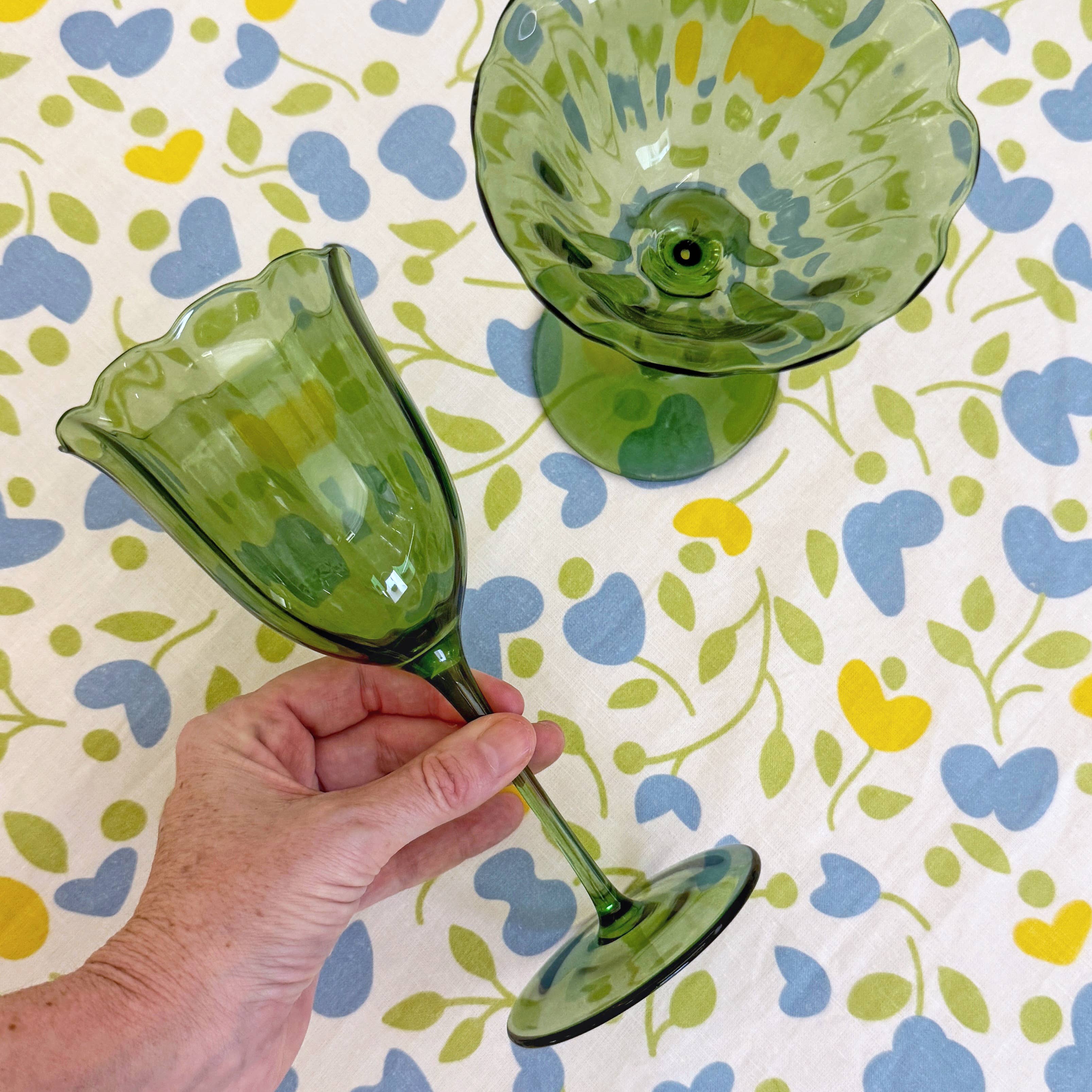 Duggan Society – wholesale Drinking glass/cup – Lily green water glass (set of 4)3