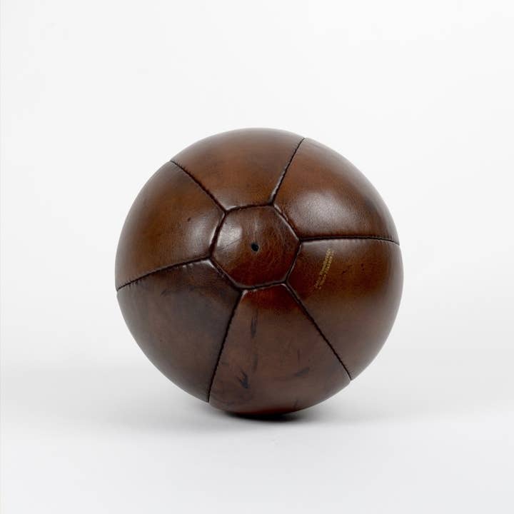 John Woodbridge Makers - Wholesale Sporting Accessories - VINTAGE LEATHER SPEED BAG 1920