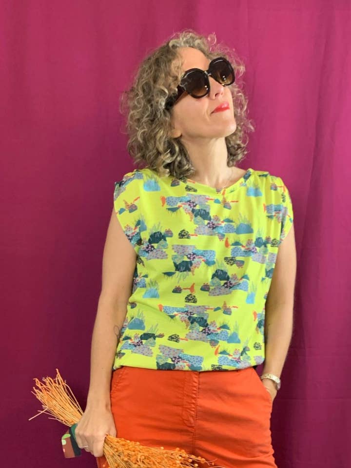 Lucero T-Shirt - Tryck Eden Gul för wholesale av La Compiano