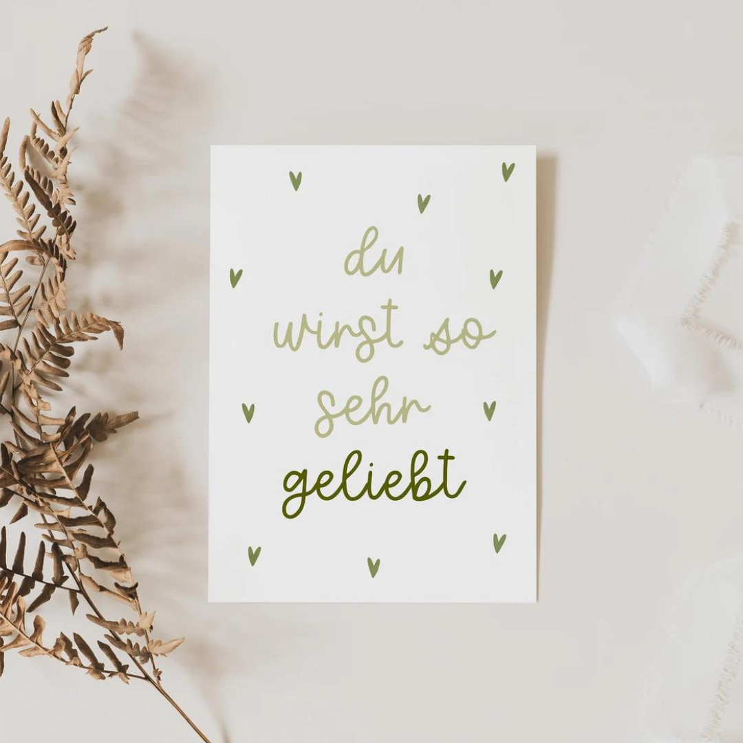 Tilda&Theo - Wholesale Postcard - Postcard baby - you are loved green0