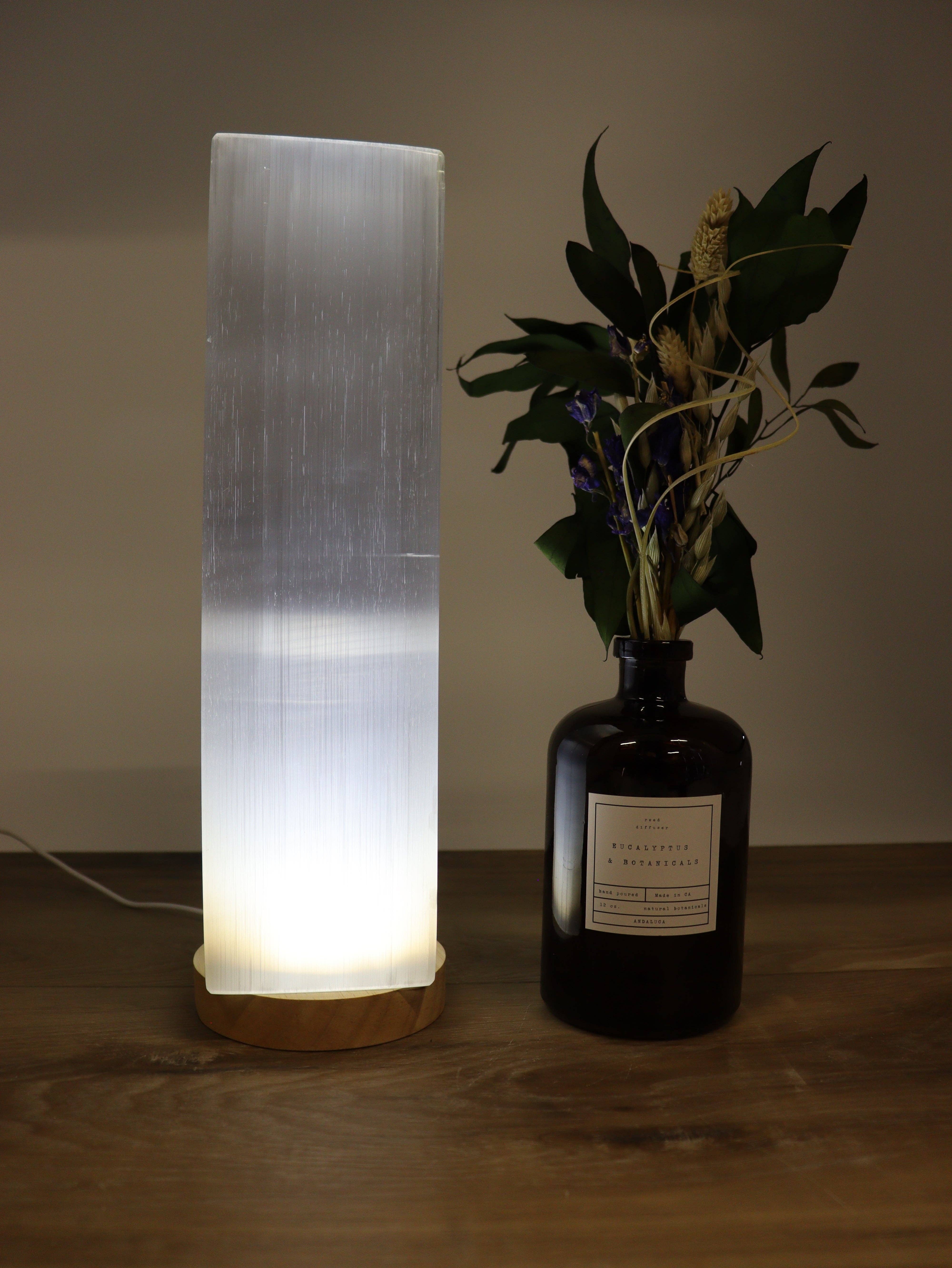 Mi Esperanza Minerals - Wholesale Accent/bureaulamp - Rechthoekige selenietlamp1