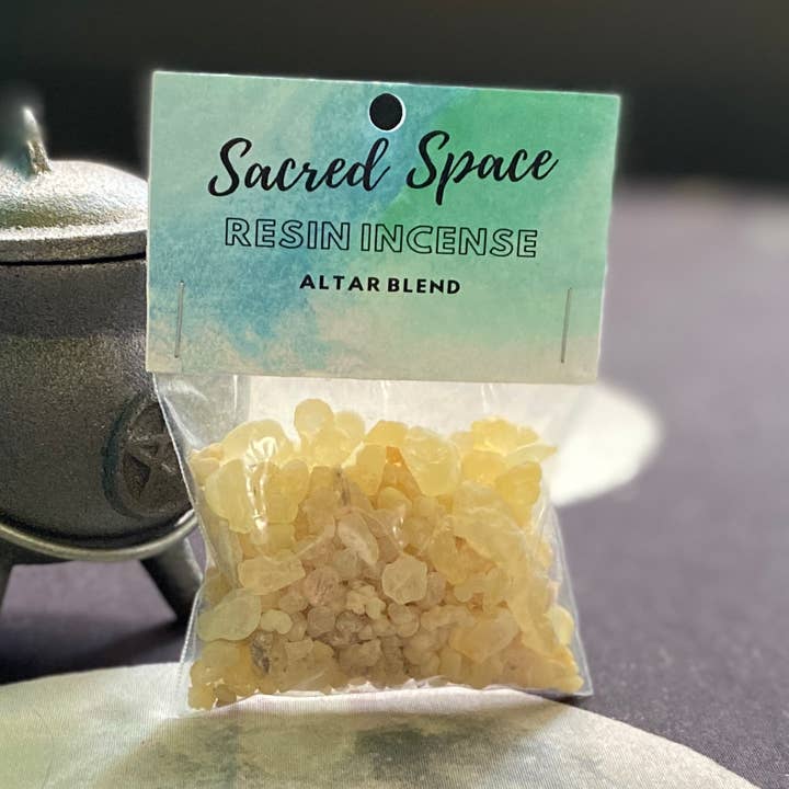 Weihrauch aus Kunstharz - Altar für den Großhandel von Diem Designs Studio