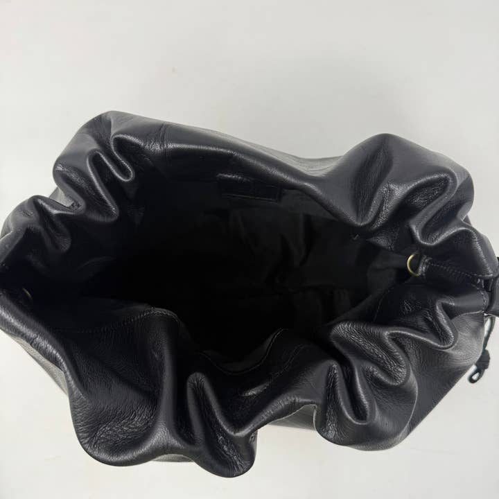 Artisan Stories - Vente Sac à bandoulière – femme - Sac en cuir fait main – Noir3