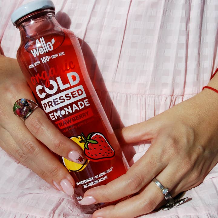AllWellO - Wholesale Fruit Juice - Organic Cold-Pressed Strawberry Lemonade