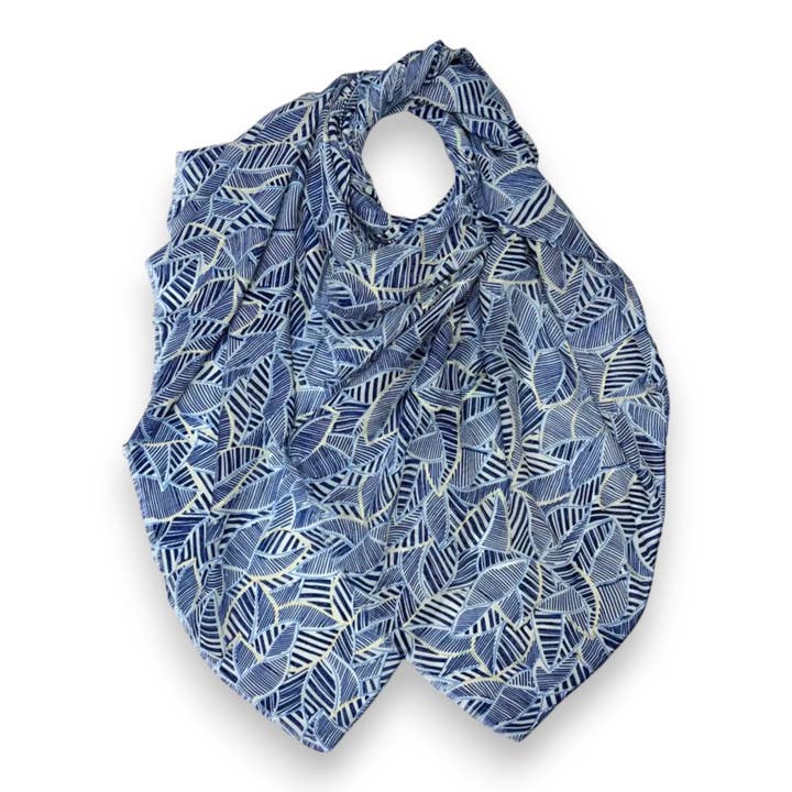 Lili Scarves (US Duty Free) – Engroshandel Tørklæde - Dame – Sommerhalstørklæde med monokromt bladprint6