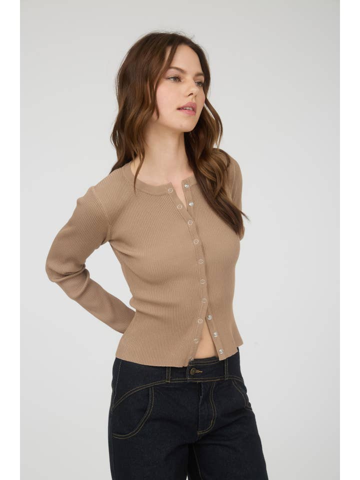 The Workshop Studio - Vente Cardigan – femme - GILET EN MAILLE À COL ROND AVEC BOUTONS-PRESSION42