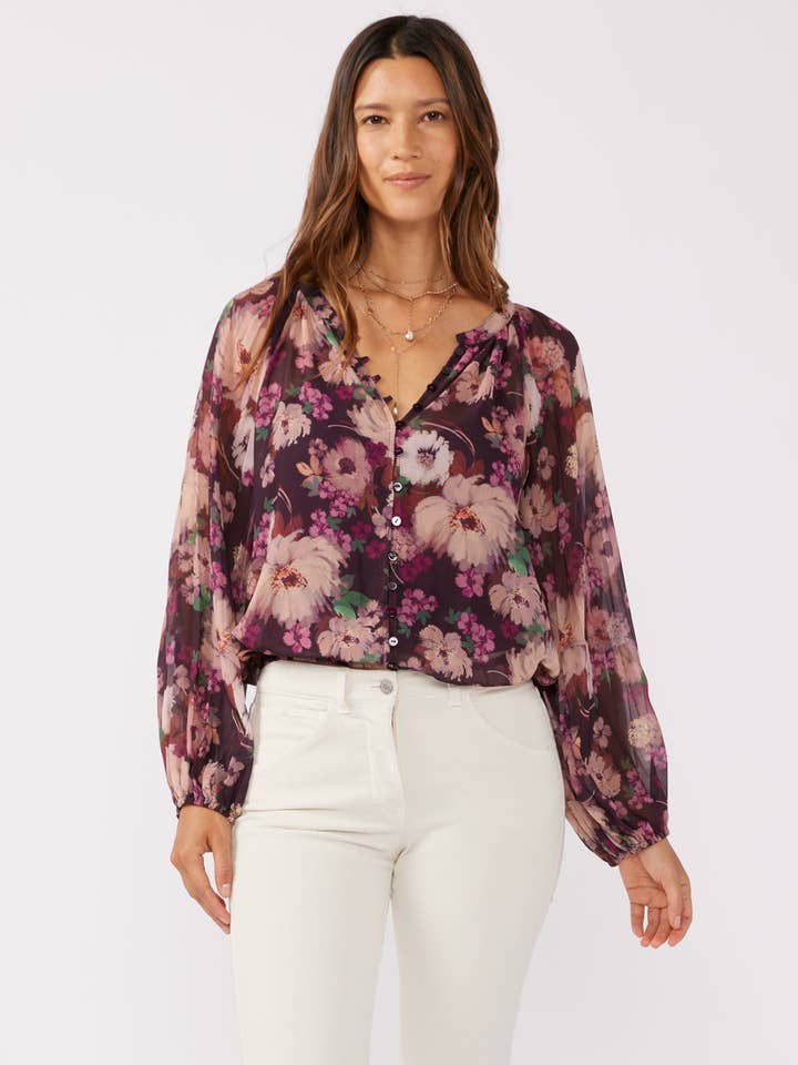Blouse boutonnée florale bordeaux plissée pour la vente par Lovestitch