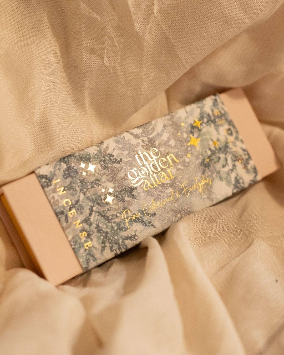 The Golden Altar - Vente Encens - Encens de Noël : Encens Naturel Forêt d'Hiver1