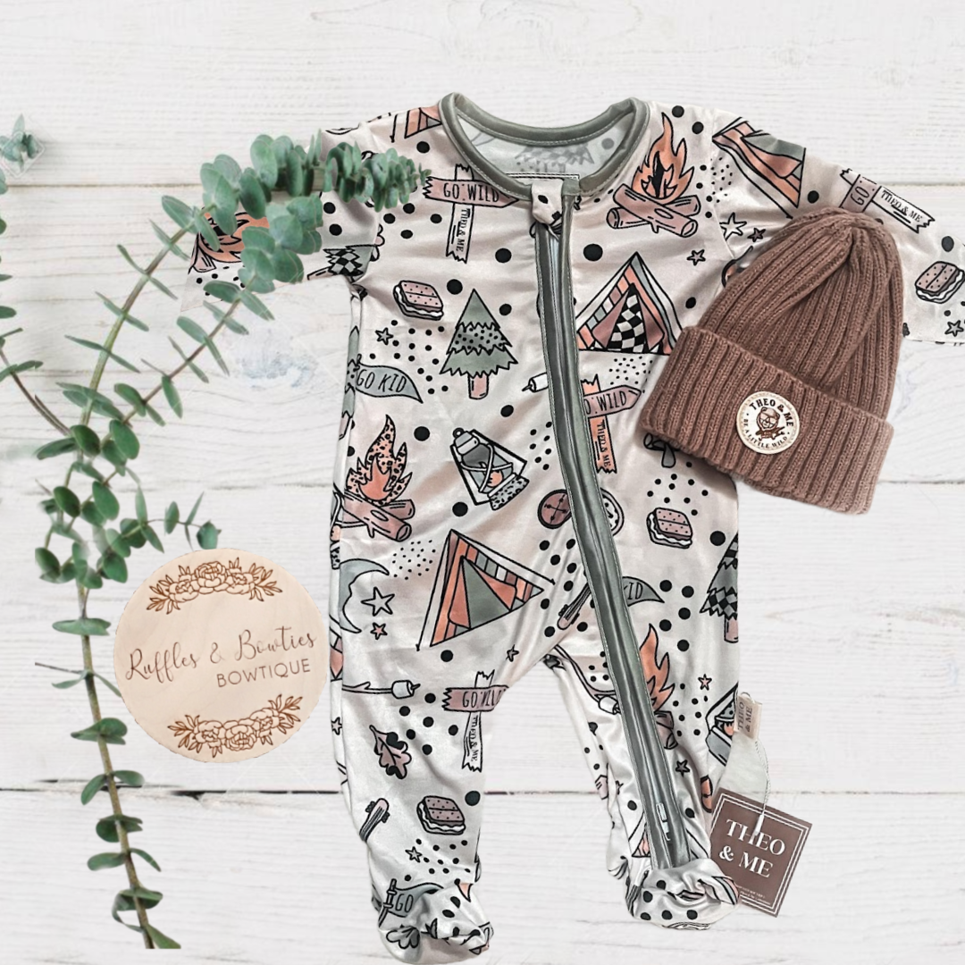 Rufflеѕ & Bоwtіеѕ - Affordable Boys & Girls Clothing – Fato de dormir – Bebé por atacado – Pijama de Bebé com Fecho Duplo Verde Acampamento ao Ar Livre0