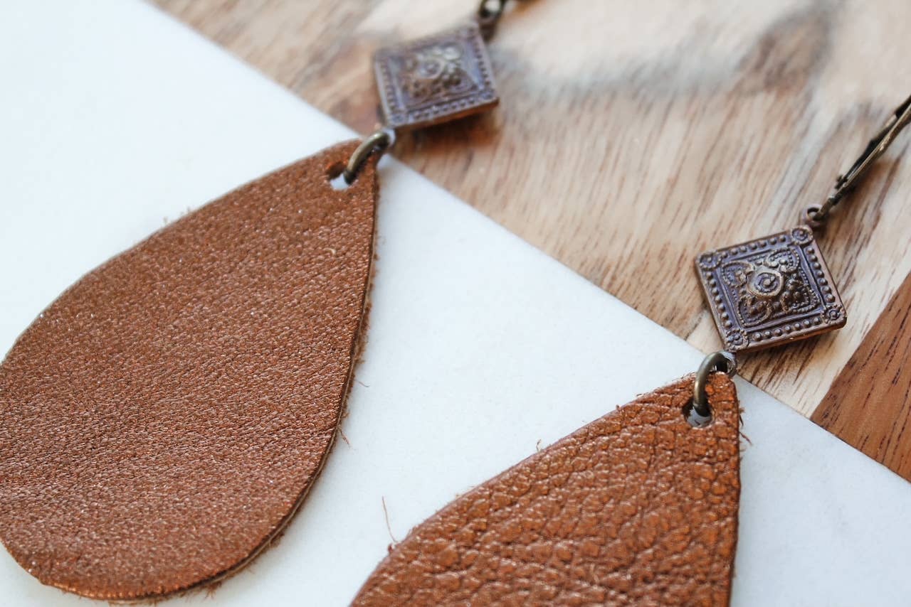 Hippo Kiss Creations - Wholesale Dangle Earrings - Kardys Earrings5