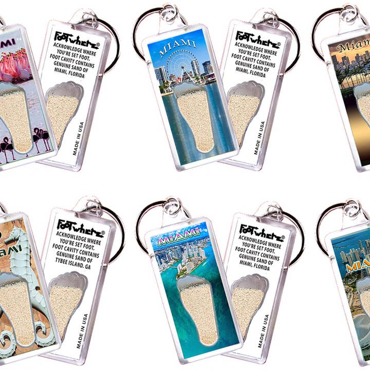 Miami FootWhere® Souvenir-Schlüsselanhänger. 72 Stück/ 6 verschiedene Stile. für den Großhandel von FootWhere- USA Group, Inc.