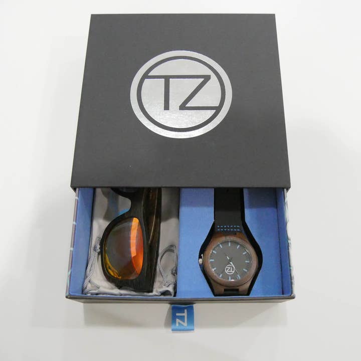 Pack Essentiels Volcaniques | Lunettes de Soleil Flottantes en Bambou Rouge Polarisé avec Montre en Bois Imperméable pour la vente par TZ LIFESTYLE