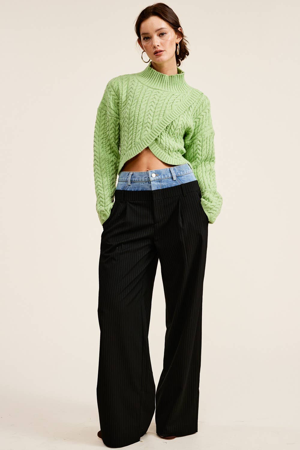 Mimosa - Vente Pull en maille – femme - Pull cache-cœur à col montant en maille torsadée3