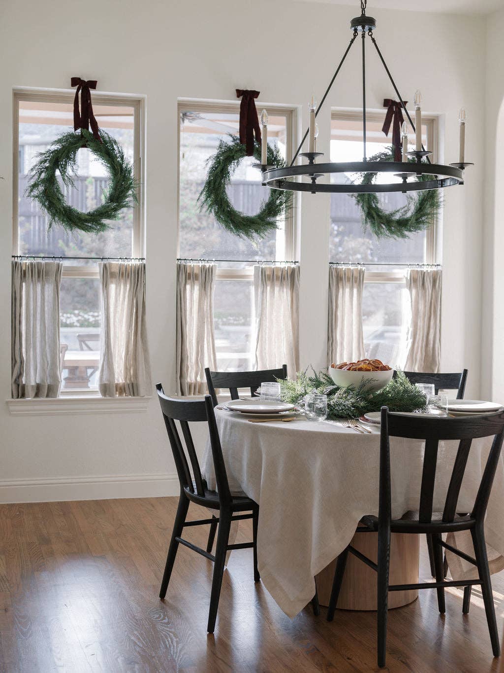 CG Hunter - Wholesale Wreath - 30" Faux Evergreen Cedar Wreath6