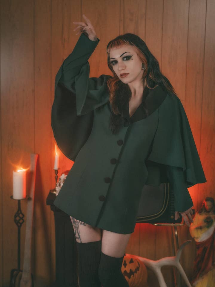 The Ghost Host jas met capuchon voor wholesale door Lively Ghosts