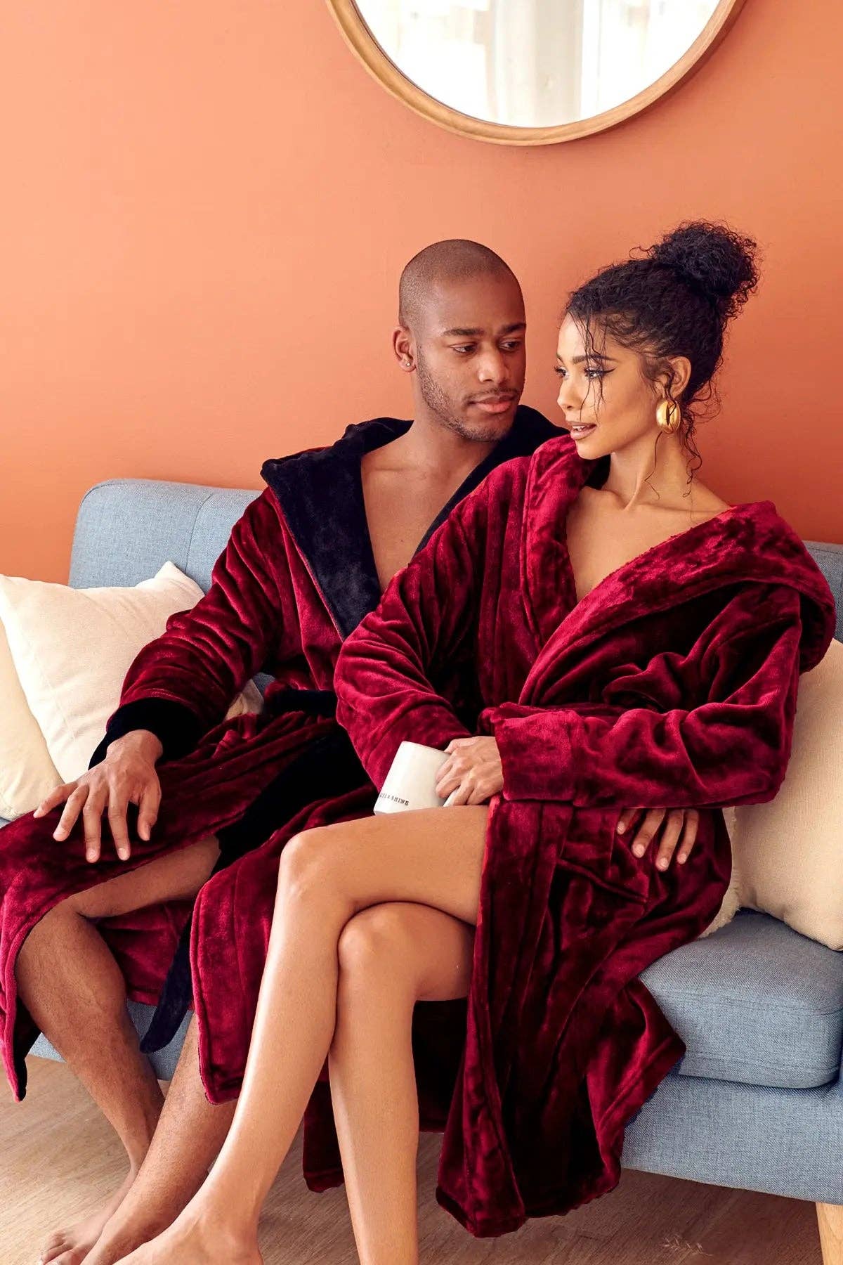 Lotus Linen – Großhandel Bademantel – Herren – Herrenbademantel mit Kapuze – Ultra-weicher Plüschkomfort für den Alltag2