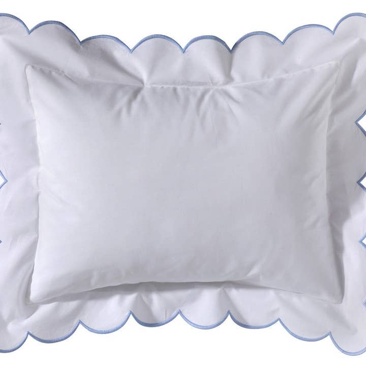 Jacaranda Living – wholesale Prydnadskuddfodral – Boudoir Kuddöverdrag med skalad fläns - Ankaäggblå