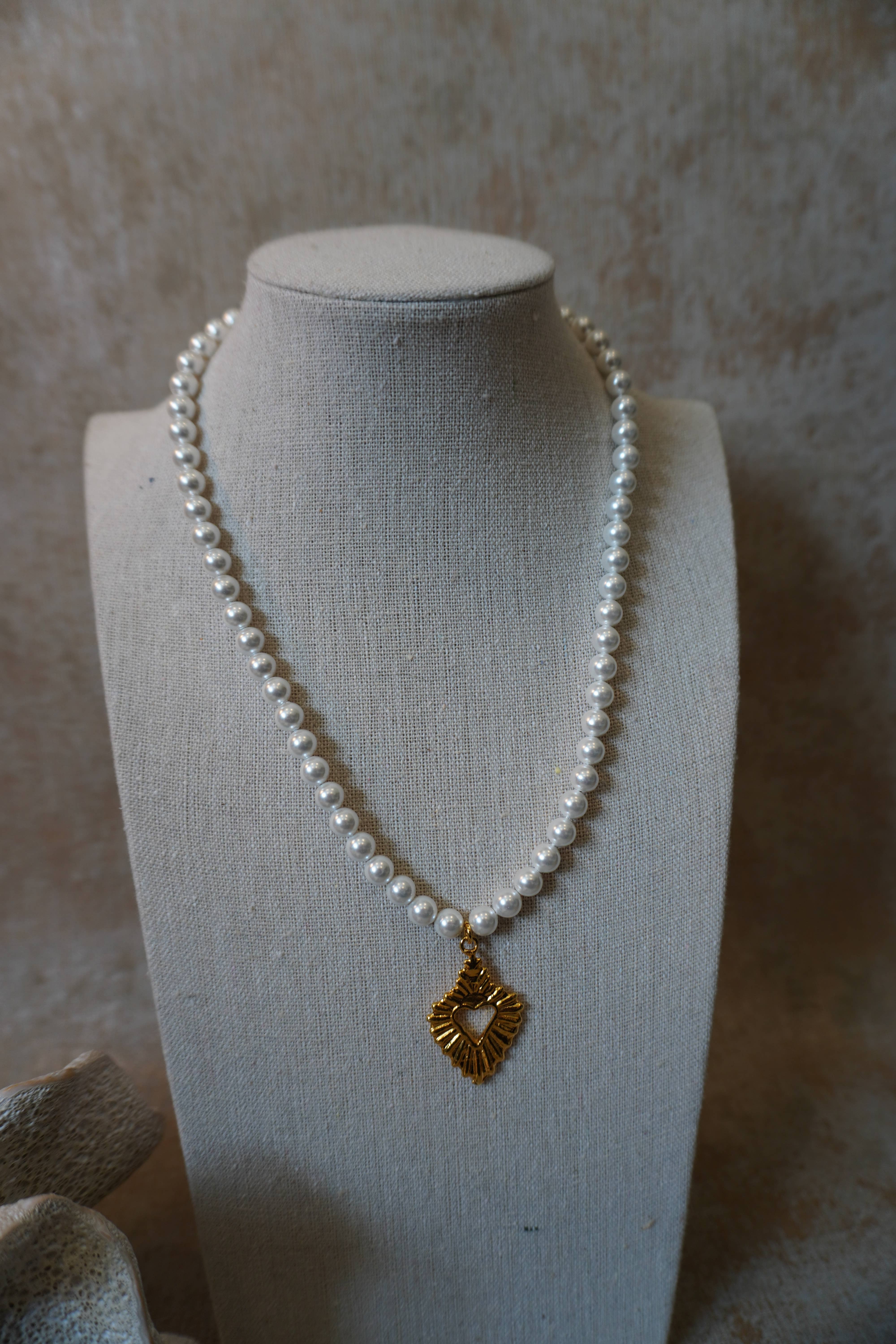 Heliconia Boutique – Großhandel Kette mit Anhänger/Charm – Amore Perlenkette – Die für das Alltagsoutfit7