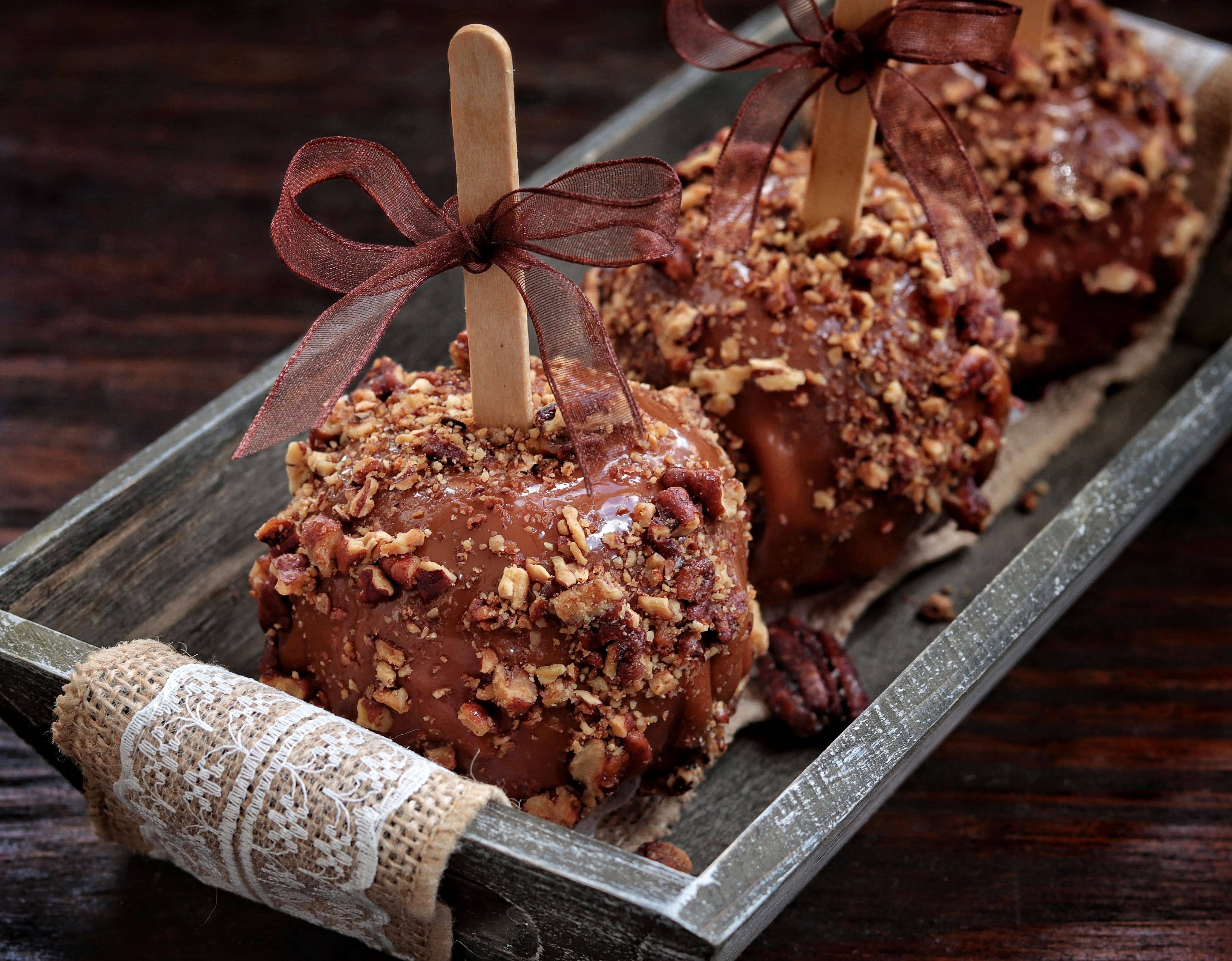 Fortune Favors - Wholesale Nuts - 10lb Bulk Pack The Classic Candied Pecans4