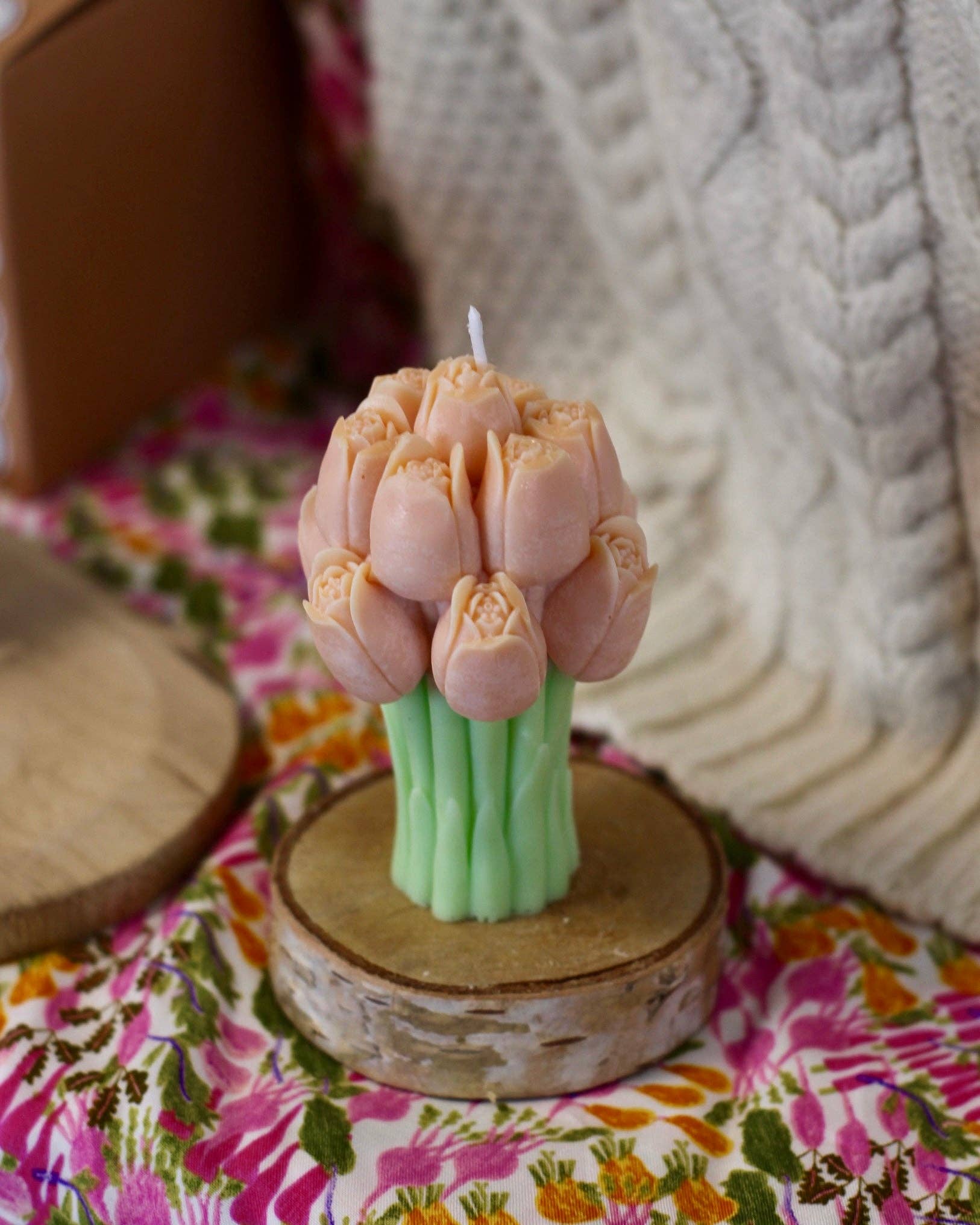 Meet me at the corner - Wholesale Grappige kaars - Boeket tulpen kaars9