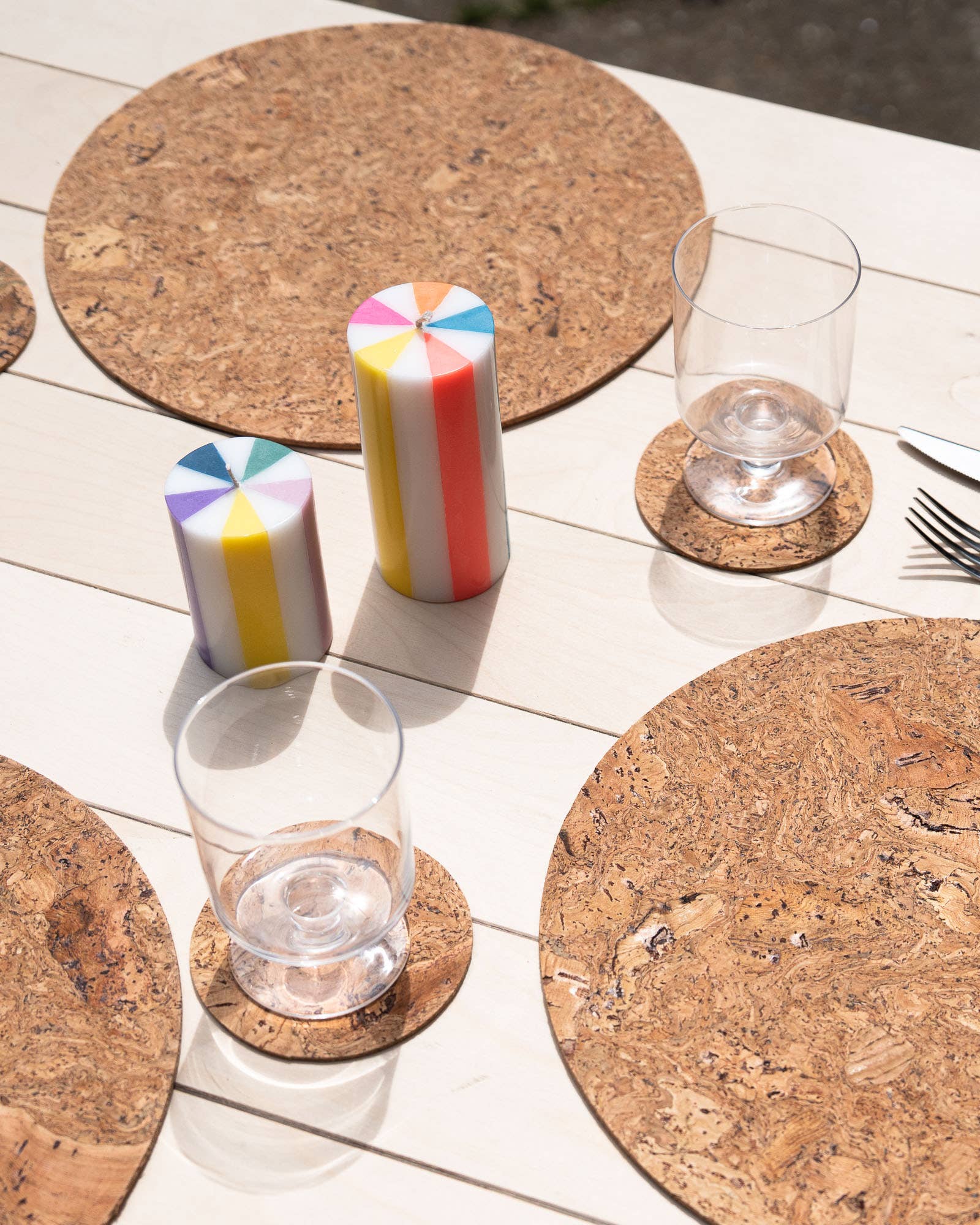 YOD&CO – wholesale Placemat – Round Natural Cork Placemat Set of 4 - Natural2