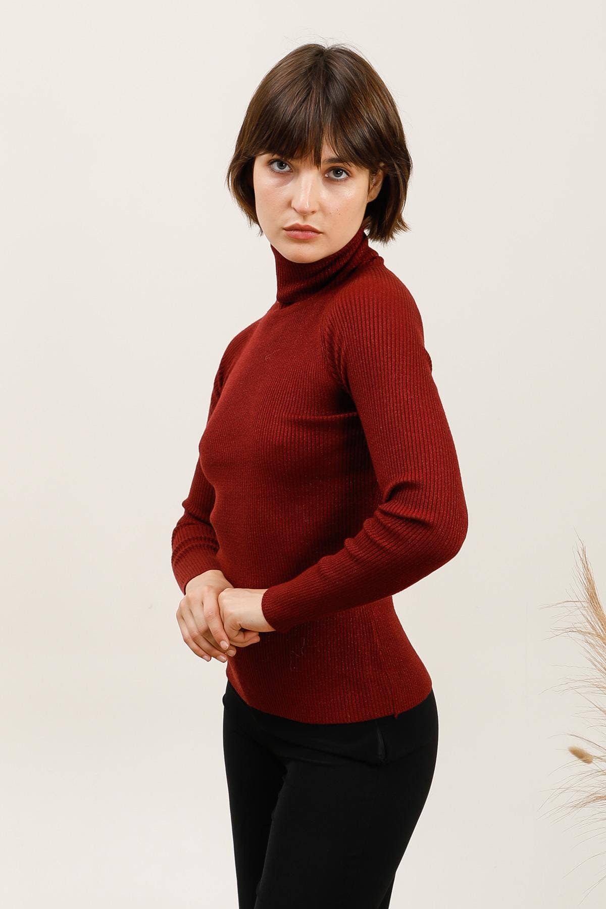 DIX-ONZE - Wholesale Knit Sweater - Women's - Fine Knit Turtleneck Sweater – Elegance & Comfort2