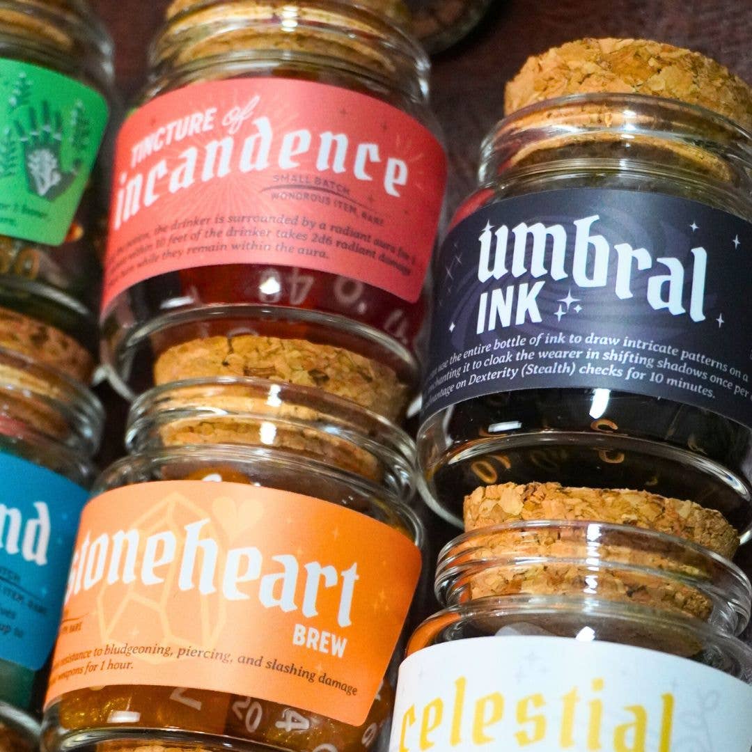 Minva Tabletop Design Co - Vendita all'ingrosso Dadi - Set di bottiglie Dice Spell2