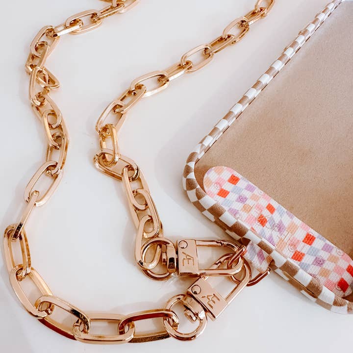 THE CÆP - Wholesale Phonecase Strap - Universal Phone Hitch + Gold Paperclip Crossbody3
