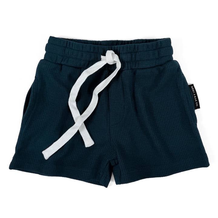 SHORT EN BAMBOU WAFFLE - CRÉPUSCULE pour la vente par Remi + Rae Co.