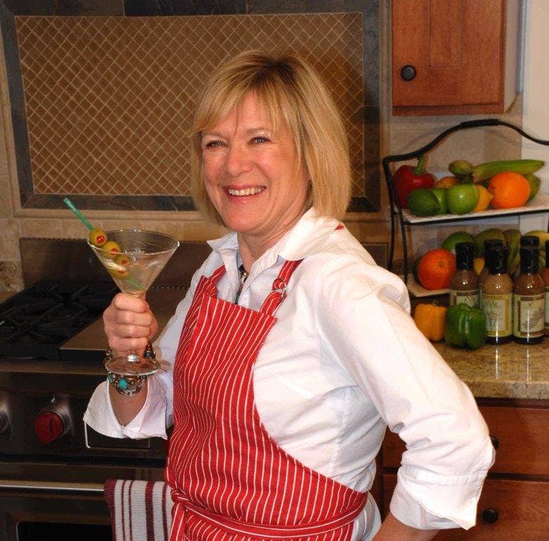 Suzie's Organics and More - Wholesale Olives - Saucy Mama Dirty Martini Olive Juice - 12 oz glass jar2