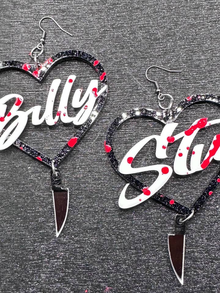 Orecchini in acrilico Scream Movie Billy & Stu per la vendita all'ingrosso da parte di Luna Luma Design