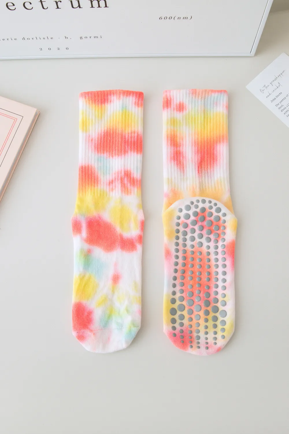 Marc JoJo - Wholesale Socks - Women's - 🧘 ♂️ Tie-Dye Non-Slip Socks – Yoga & Pilates1