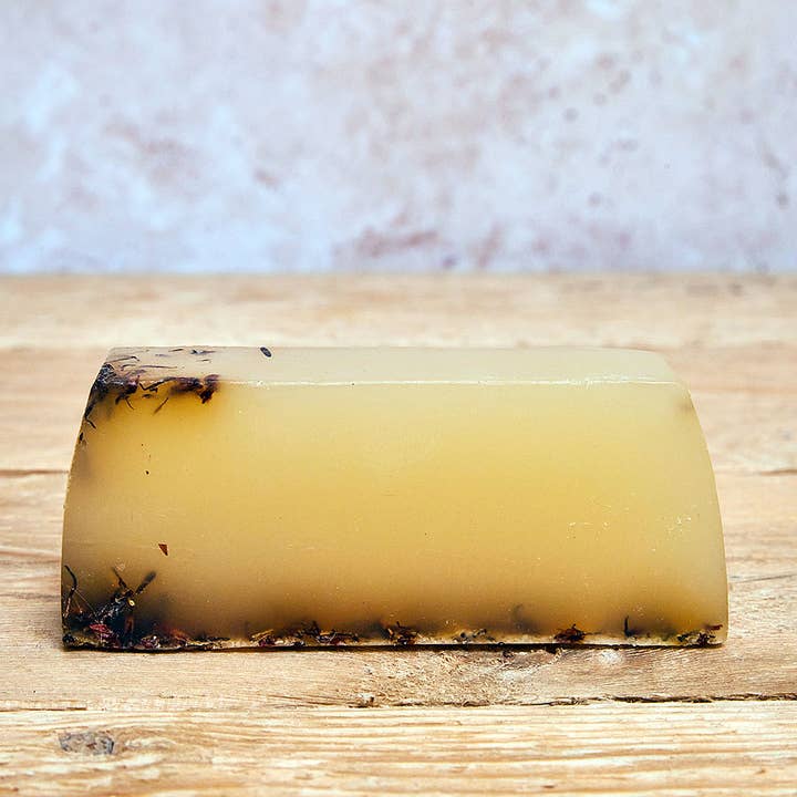 Travelling bee – wholesale Bar Soap – Scottish Heather Honey and Juniper Soap - Min Weight 110g2