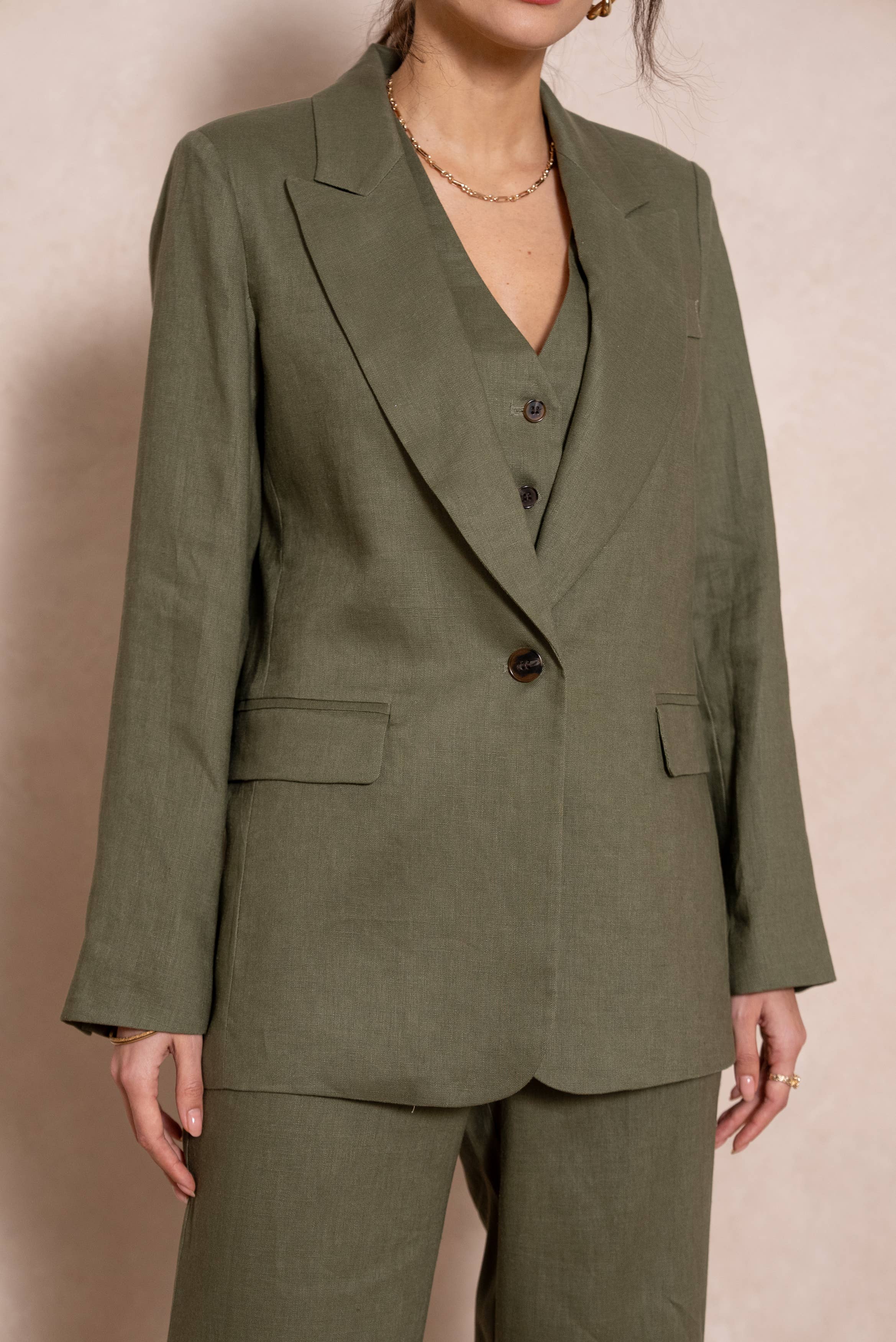 Attentif Paris - Venta al por mayor Blazer - Mujer - [De lino] Chaqueta blazer de corte recto en lino de calidad superior39